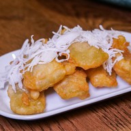 ตงเพ้ง Charlie's by Tong Peng พระรามสี่