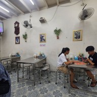 บรรยากาศ โกชัยปาท่องโก๋