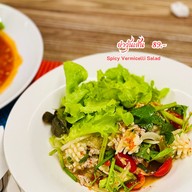 Tops at Taste Central Chaengwattana