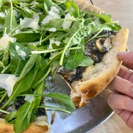 premium craft pizza บางนา