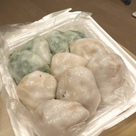 กุ๊ยช่าย เจ๊นา