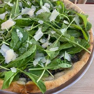 premium craft pizza บางนา