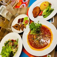 Tops at Taste Central Chaengwattana