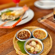 เมนูของร้าน บ้านป้อมเพชร
