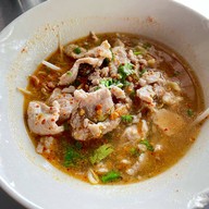 ก๋วยเตี๋ยวนายเท้า