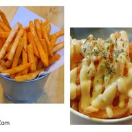 ครัวมินิ 🍳 ข้าวไข่เจียวทรงเครื่อง ลูกชิ้น ไส้กรอกนึ่งและย่าง สาขาท่าอิฐ