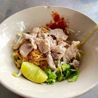 ก๋วยเตี๋ยวนายเท้า