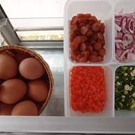 ครัวมินิ 🍳 ข้าวไข่เจียวทรงเครื่อง ลูกชิ้น ไส้กรอกนึ่งและย่าง สาขาท่าอิฐ