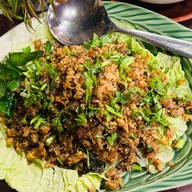 บ้านม่อนนกยูง