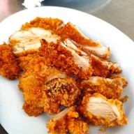ข้าวมันไก่ประตูน้ำ 40 ปี สาขาราชพฤกษ์ ราชพฤกษ์