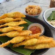 นิยมสมิทธิ์ NIYOM SMITH THAI BOAT NOODLES