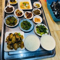 ข้าวต้มคิมยัง (ข้าวต้มกับร้อยถ้วย)