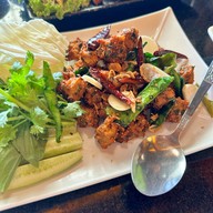 Amorn Lake Front มบ.สัมมากร