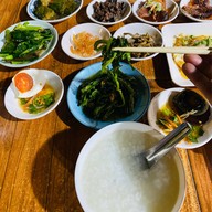 ข้าวต้มคิมยัง (ข้าวต้มกับร้อยถ้วย)