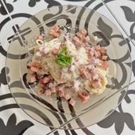Maggie's River Houses & restaurant ประจวบคีรีขันธ์
