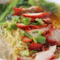 ฟลุ๊คบะหมี่เกี๊ยว เจ้เดือน