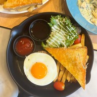เมนูของร้าน Hungry Nerd Steak &  Pasta ราชเทวี