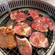 Meat Up Yakiniku เดอะ คริสตัล ปาร์ค เฟส สอง
