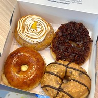 John Donut โรงพยาบาลเวชธานี