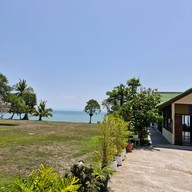 บรรยากาศ สิเหร่ ซีฟู้ด -