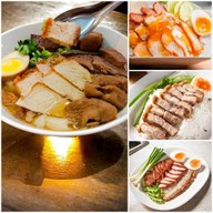 ก๋วยจั๊บข้าวหมูแดง