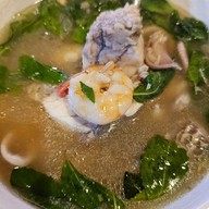 โรงเตี๊ยม ณ บ้านเกาะแรต