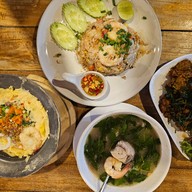 โรงเตี๊ยม ณ บ้านเกาะแรต