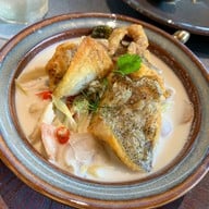 ทองหล่อ Thonglor Thai Cuisine