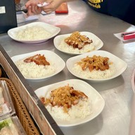 เมนูของร้าน ข้าวหมูทอดโอชา รามคำแหง หัวหมาก21