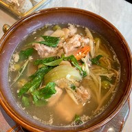 ทองหล่อ Thonglor Thai Cuisine