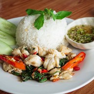 ข้าวผัดปูเจ้ปุ้ย