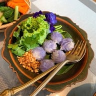 ทองหล่อ Thonglor Thai Cuisine