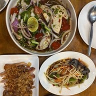 เมนูของร้าน เครื่องยำ คอสโมบาซาร์ เมืองทองธานี