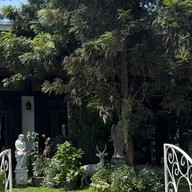 Lemongrass Kitchen & Garden