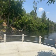 กลอยคาเฟ่ Kanchanaburi