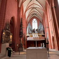 บรรยากาศ Frankfurt Cathedral