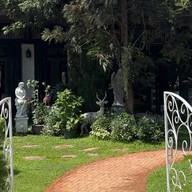 Lemongrass Kitchen & Garden