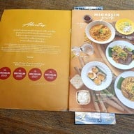 เมนู Ongtong Khaosoi (อองตอง ข้าวซอย) อารีย์