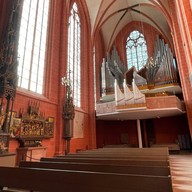 บรรยากาศ Frankfurt Cathedral