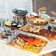 Breeze Café & Bar ริมทะเลสาบ เมืองทองธานี