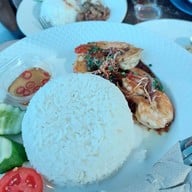 Barakat Lunlaland Cafe & Farm บารอกัต ลั้นลาแลนด์ -