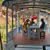 ตลาดน้ำดอกโสน