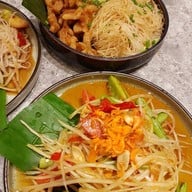 จัดจ้าน The Promenade