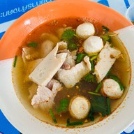 พรก๋วยเตี๋ยวกุดชุม