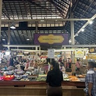 ตลาดนางเลิ้ง