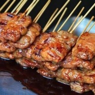 ร้านหมูปิ้งเตาถ่านสูตรโบราณ สุมิตรา สายไหม