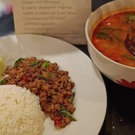 Q Bar Sukhumvit 79-อ่อนนุช