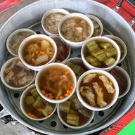 @ก๋วยเตี๋ยวขาหมู(คากิ) เฮงโภชนา