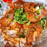 @ก๋วยเตี๋ยวขาหมู(คากิ) เฮงโภชนา