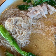 ราดหน้าเฮียอ้วน(ตำนานเยาวราช) เชลล์ชวนชิม สาขาแจ้งวัฒนะ